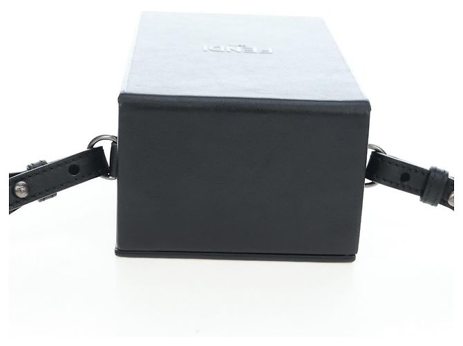 Borsa a Tracolla Box FENDI Pelle Nero Argento Auth 196687M - vista 6