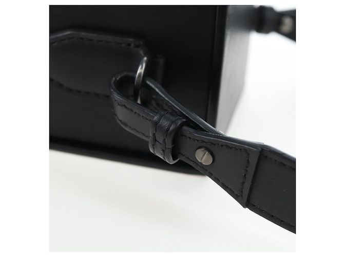 Borsa a Tracolla Box FENDI Pelle Nero Argento Auth 196687M - vista 8
