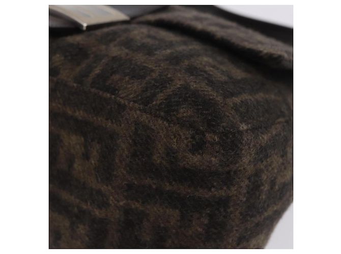 Borsa a tracolla FENDI Zucca Canvas Mamma Baguette Lana Brown Black Auth BA15090V Marrone Nero - vista 15