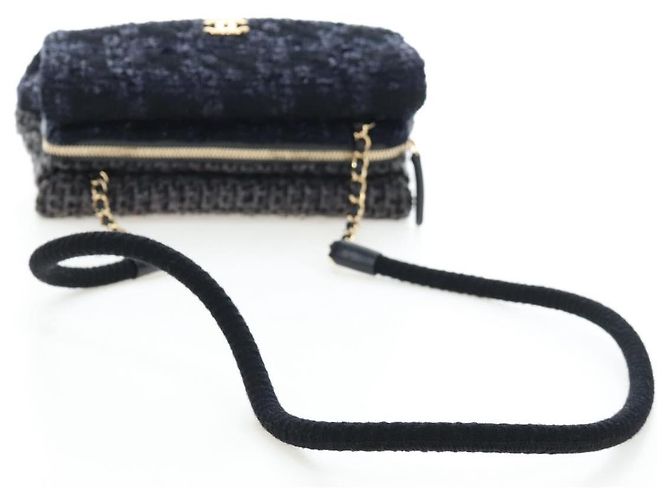 CHANEL Schultertasche mit Kette Tweed Schwarz Goldfarben CC Auth BA14816SM - Ansicht 7
