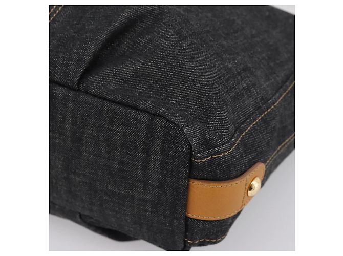Borsa a tracolla BURBERRY Blue Label in denim blu navy e oro Auth 199650V D'oro - vista 17
