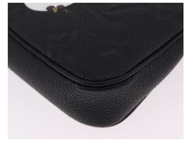 LOUIS VUITTON Empreinte Panda Mini Pochette Accessoires M13824 LV Auth 170873SM Negro Monograma - vista 17