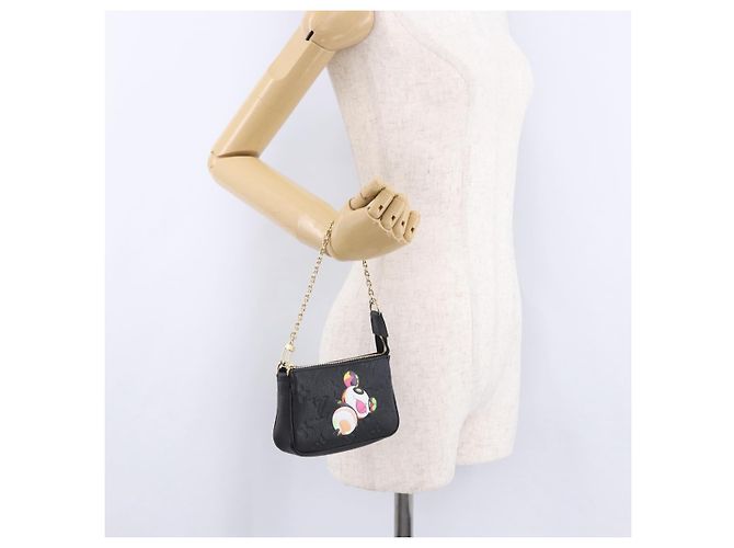 LOUIS VUITTON Empreinte Panda Mini Pochette Accessoires M13824 LV Auth 170873SM Negro Monograma - vista 21