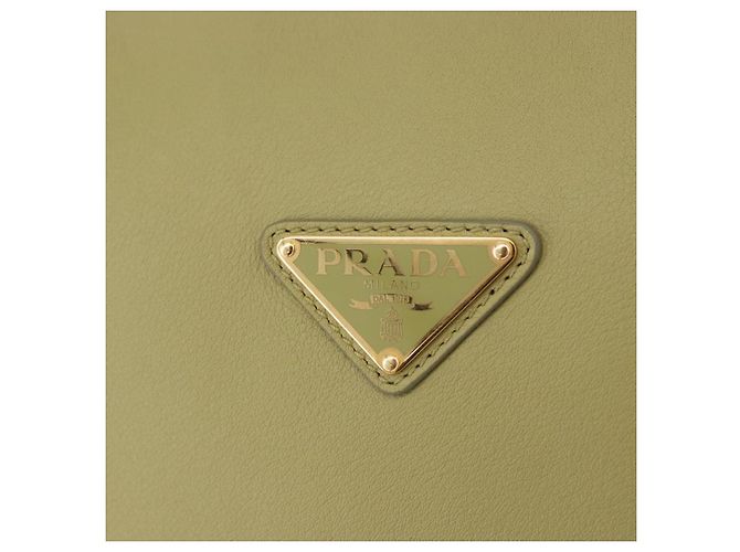 Borsa a tracolla PRADA Darling in pelle Verde Gold Auth 197336SAM D'oro - vista 17