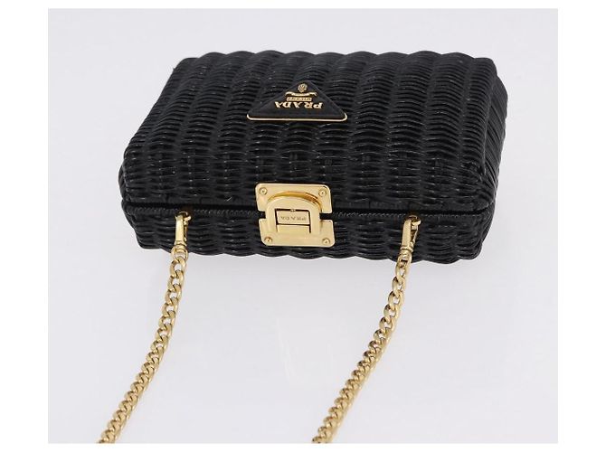 Borsa a tracolla con catena PRADA in rattan nero e oro Auth 197136M D'oro - vista 6