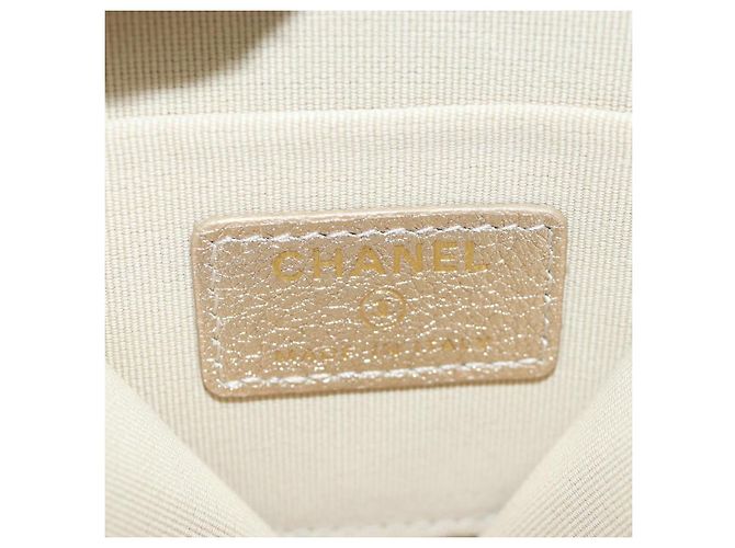 CHANEL Matelassé AirPods-Case & Münzbeutel aus Lammleder Gold CC Auth 196880M - Ansicht 14