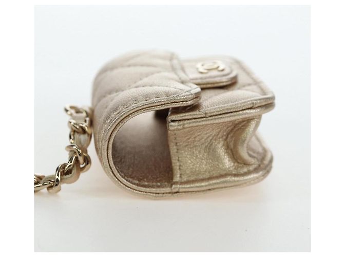 CHANEL Matelassé AirPods-Case & Münzbeutel aus Lammleder Gold CC Auth 196880M - Ansicht 22