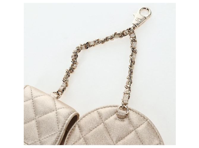 CHANEL Matelassé AirPods-Case & Münzbeutel aus Lammleder Gold CC Auth 196880M - Ansicht 27