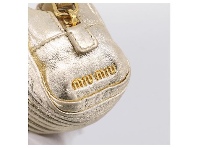 Borsa a pochette Miu Miu Matelassé in pelle oro autentica 196981A D'oro - vista 17
