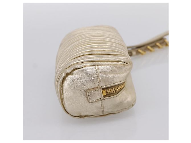 Borsa a pochette Miu Miu Matelassé in pelle oro autentica 196981A D'oro - vista 3