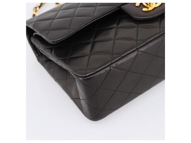 Borsa CHANEL Double Flap Chain Matelasse 25 in Pelle di Agnello Nera e Oro Auth yk20797SAM Nero D'oro - vista 15