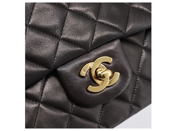 Borsa CHANEL Double Flap Chain Matelasse 25 in Pelle di Agnello Nera e Oro Auth yk20797SAM Nero D'oro - vista 18
