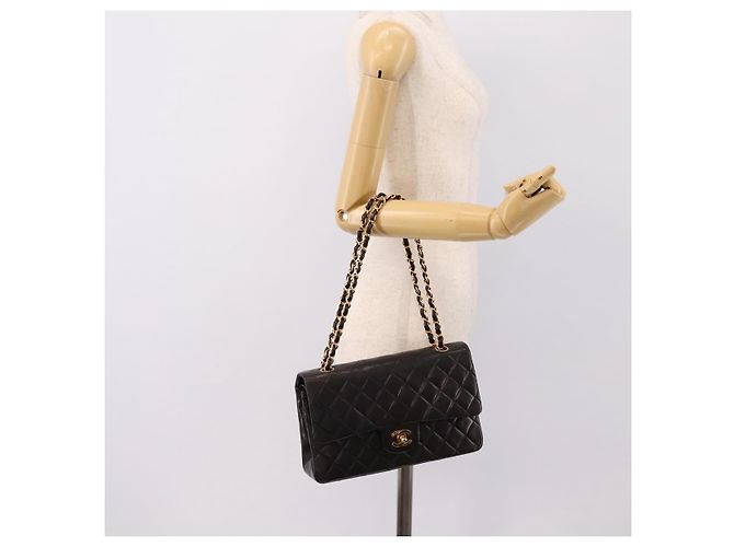 Borsa CHANEL Double Flap Chain Matelasse 25 in Pelle di Agnello Nera e Oro Auth yk20797SAM Nero D'oro - vista 25