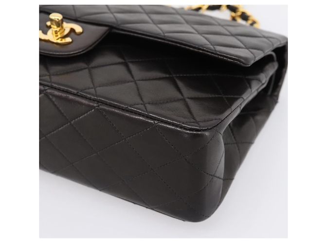 Borsa CHANEL Double Flap Chain Matelasse 25 in Pelle di Agnello Nera e Oro Auth yk20797SAM Nero D'oro - vista 8