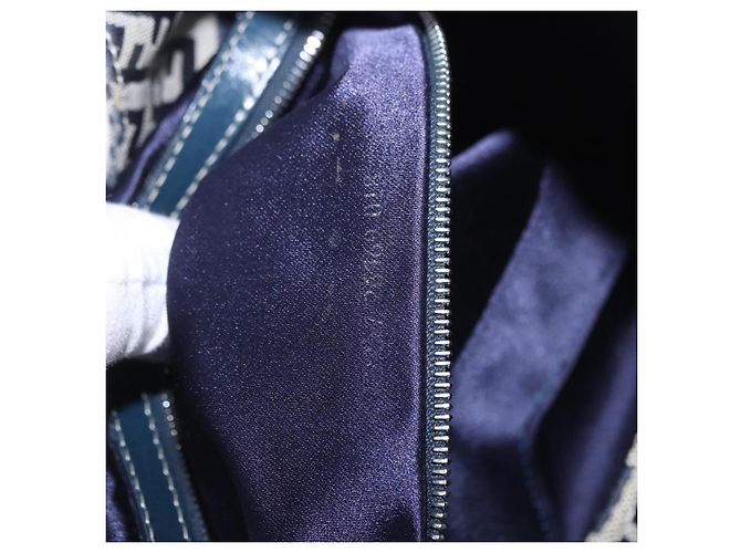 Sac à épaule FENDI Zucchino Canvas Mamma Baguette Navy Silver Auth 199586V Argenté Bleu Marine - vue 12