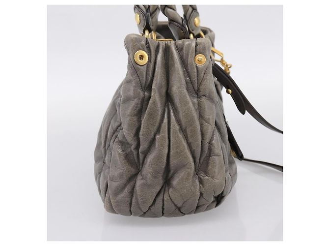 Borsa a mano Miu Miu Matelassé in pelle 2way Grigio Oro Auth 200159V Marrone D'oro - vista 3