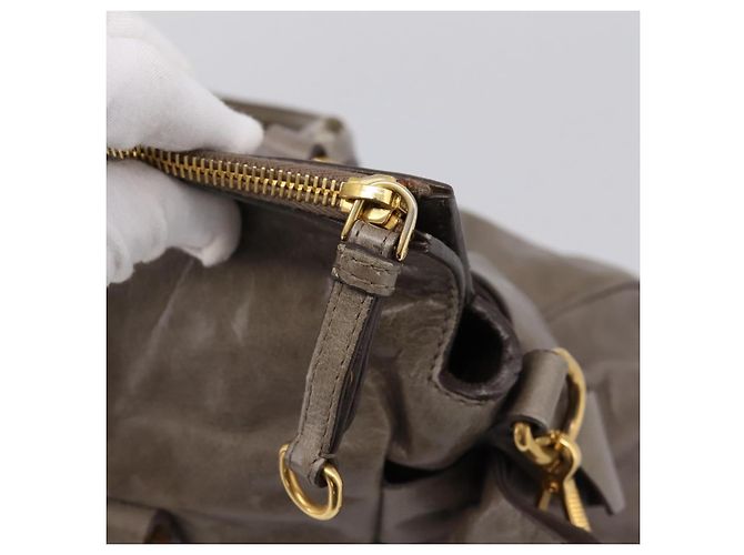 Borsa a mano Miu Miu in pelle 2way Grigio Oro Auth yk20871M Marrone D'oro - vista 18