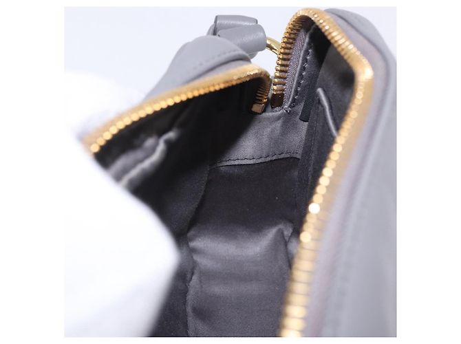 Borsa a tracolla Miu Miu Matelassé in pelle grigia oro Auth 200246V Marrone D'oro - vista 21