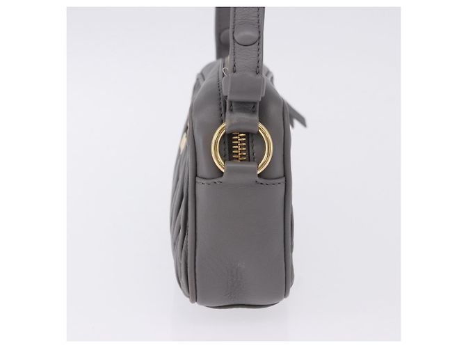 Borsa a tracolla Miu Miu Matelassé in pelle grigia oro Auth 200246V Marrone D'oro - vista 3