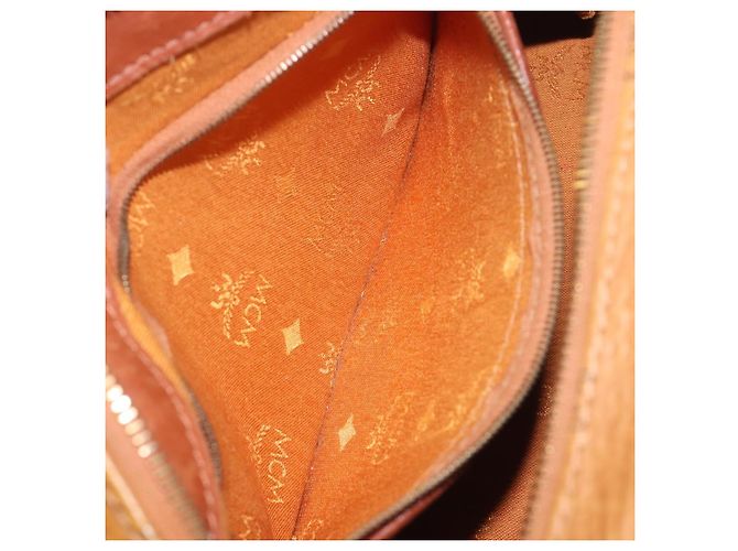Borsa Boston MCM Vicetos Logogram PVC Leather Brown Gold Auth 200900 Marrone D'oro - vista 21