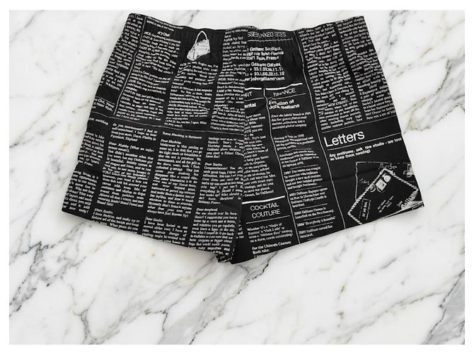 John Galliano Badehose mit Zeitungsprint - XL Schwarz Weiß - Ansicht 2