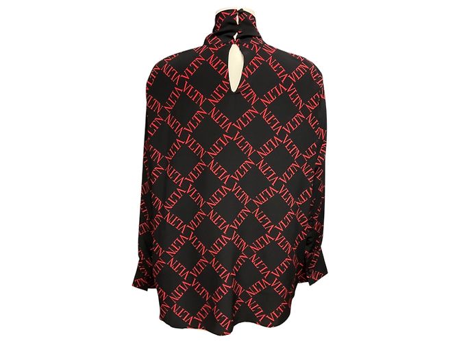 Valentino Garavani Blusa de seda Valentino Black / Red Logo Print Negro - vista 3