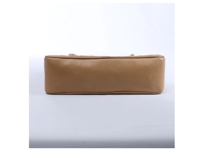 Timeless Borsa a tracolla con catena in pelle Chevron Chanel in Beige - vista 4