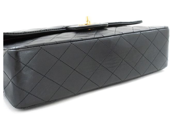 Chanel Classic Flap Lambskin Medium Nero - vista 4