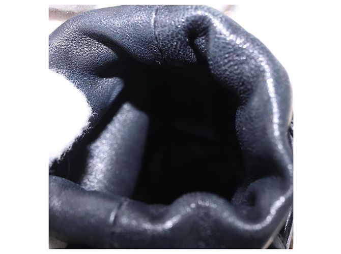Chanel Drawstring Bucket with Chain Quilted Lambskin Mini Nero - vista 5