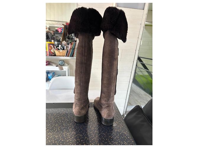 Céline Braune hohe Wildlederstiefel mit Pelzfutter - Ansicht 4