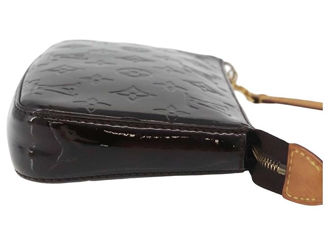 Louis Vuitton Lexington Pochette Monogram Vernis Marrone - vista 5