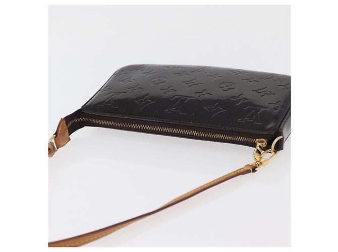 Louis Vuitton Lexington Pochette Monogram Vernis Marrone - vista 7