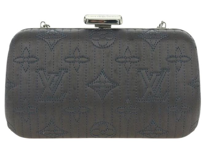 Louis Vuitton Motard Minaudiere Monogram Satin Marrone - vista 2