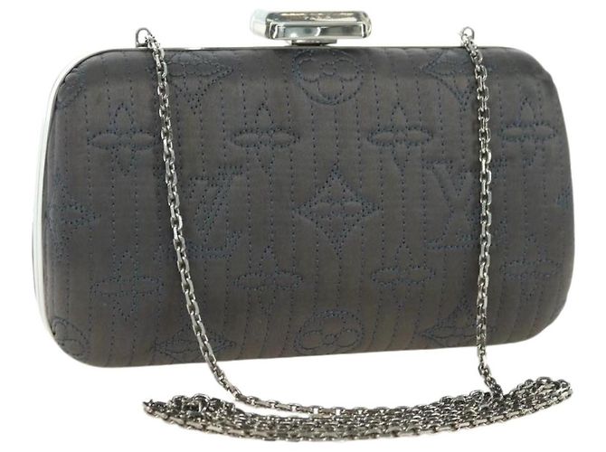 Louis Vuitton Motard Minaudiere Monogram Satin Marrone - vista 3