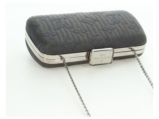 Louis Vuitton Motard Minaudiere Monogram Satin Marrone - vista 7