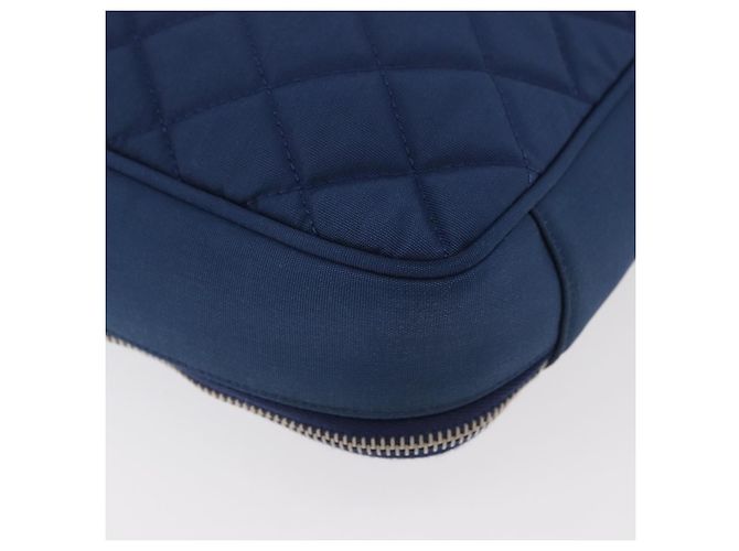 Capa para Laptop Chanel em Nylon Acolchoado Azul - vista 7