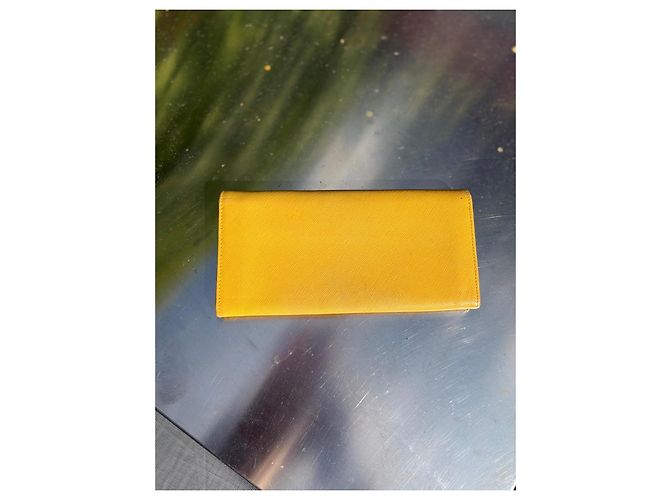 Cartera Prada Saffiano de piel amarilla Amarillo - vista 2