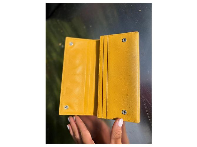 Cartera Prada Saffiano de piel amarilla Amarillo - vista 9