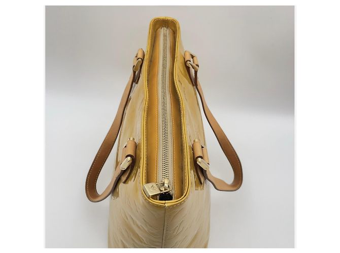 Louis Vuitton Houston Borsa in Vernice Gialla Giallo - vista 14