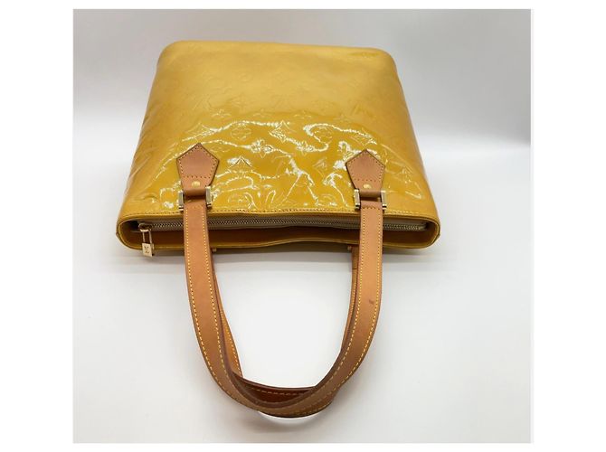 Louis Vuitton Houston Borsa in Vernice Gialla Giallo - vista 3