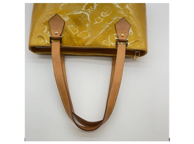 Louis Vuitton Houston Borsa in Vernice Gialla Giallo - vista 4
