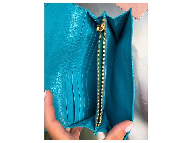Cartera Miu Miu azul turquesa de piel granulada - vista 11