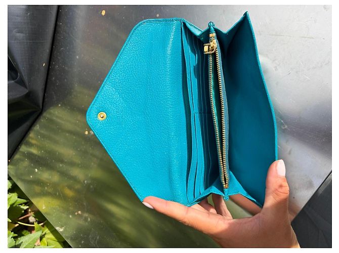 Cartera Miu Miu azul turquesa de piel granulada - vista 4