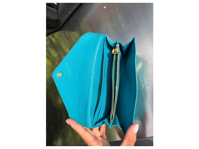Cartera Miu Miu azul turquesa de piel granulada - vista 6