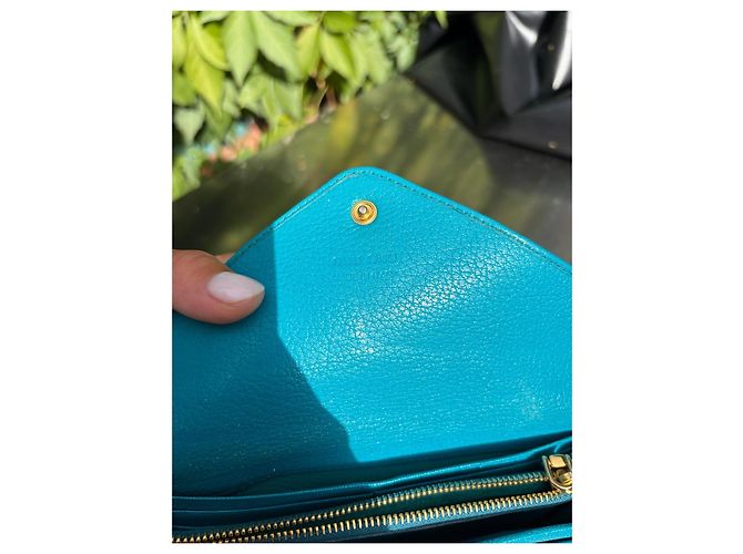 Cartera Miu Miu azul turquesa de piel granulada - vista 7