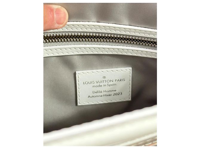 Sac cabas Louis Vuitton Monogram "Le Sac" en toile enduite et cuir Marron Argenté Blanc Monogramme - vue 4
