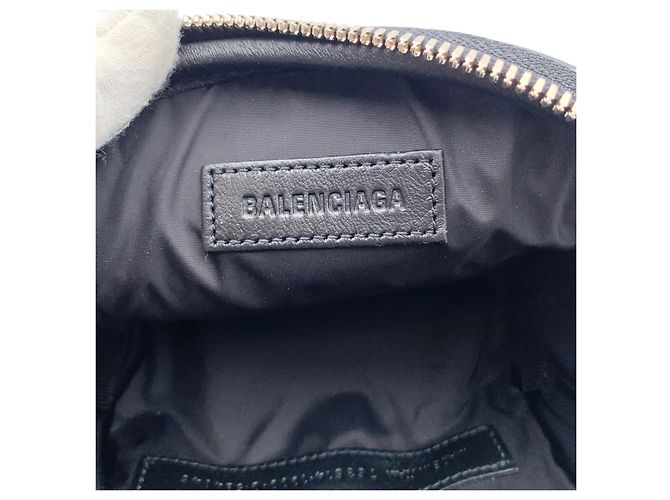 Balenciaga Beauty case Le Cagole XS in pelle nera Nero - vista 6