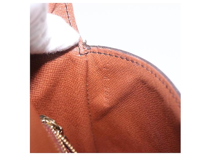 LOUIS VUITTON Monogram Saint Cloud GM Shoulder Bag M51242 LV - Ansicht 12