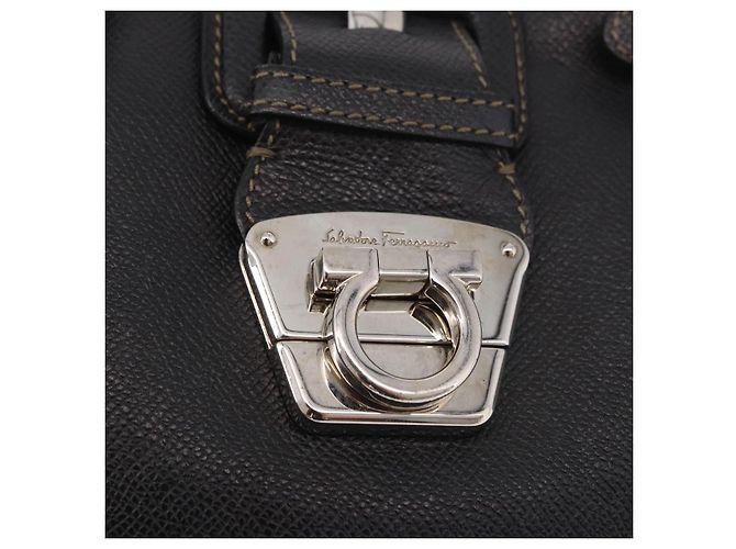 Salvatore Ferragamo Gancini Shoulder Bag Leather Black Silver - vista 19