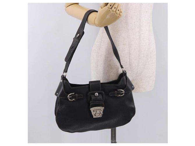 Salvatore Ferragamo Gancini Shoulder Bag Leather Black Silver - vista 26